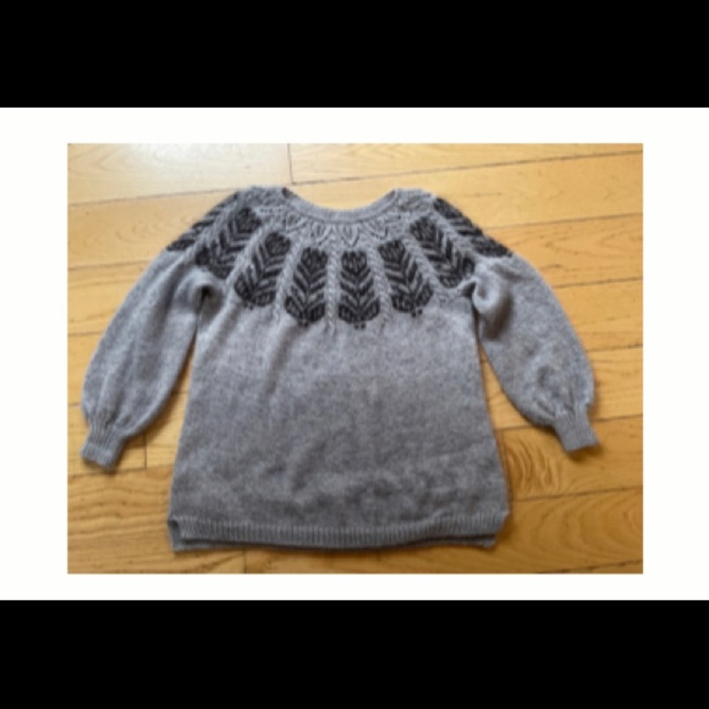 HAND KNIT SWEATER